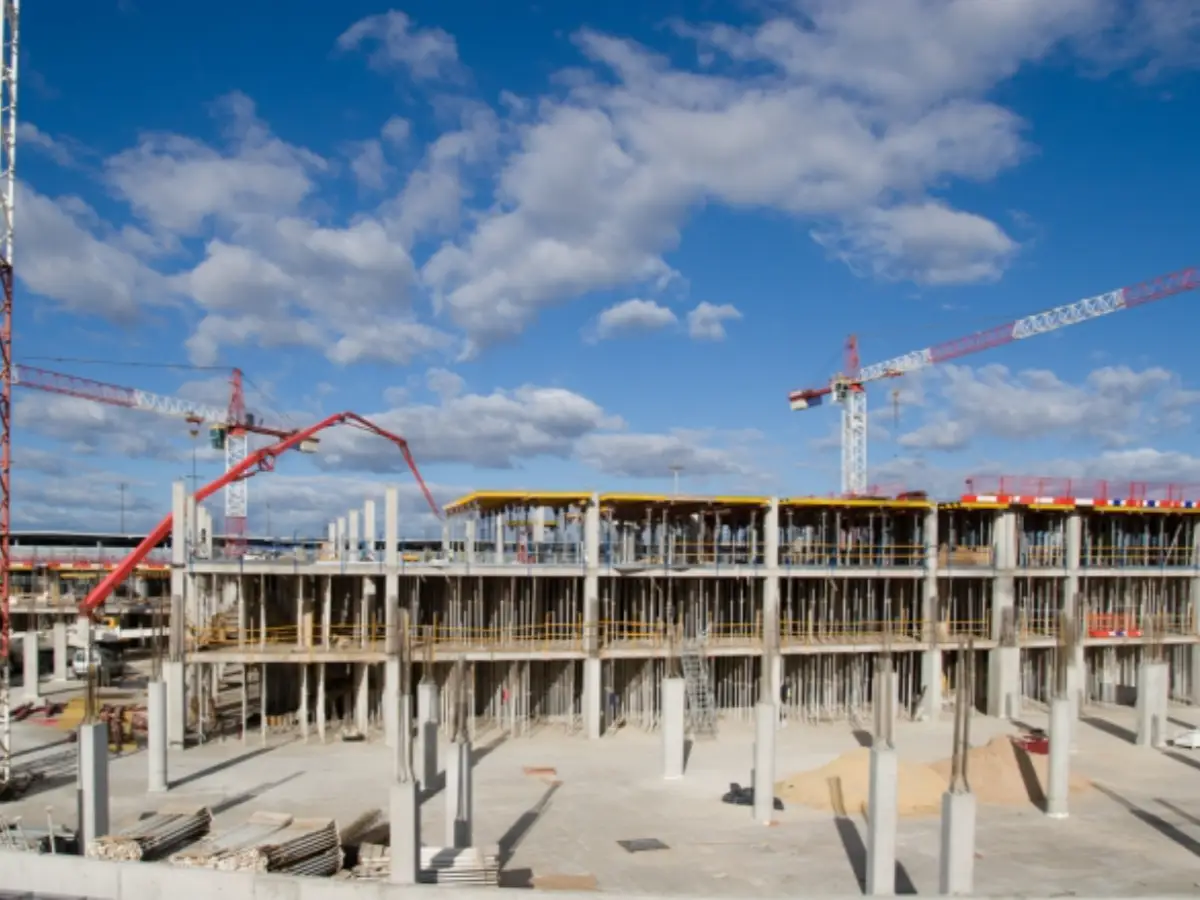 آینده صنعت ساختمان: بررسی فناوری‌های نوین و تحولات آتی